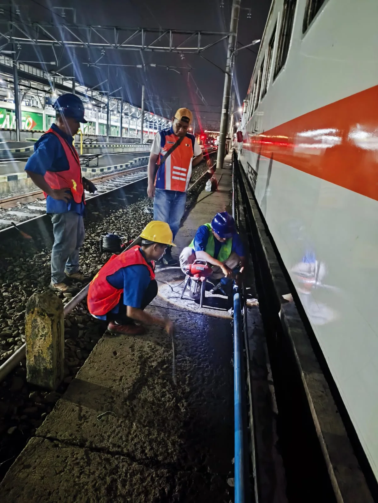 Stasiun Tugu Yogyakarta Rootera Plumbing
